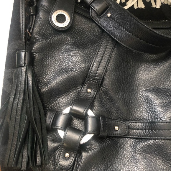 Bally leather shoulder bag with leather tassel. - Picture 2 of 6